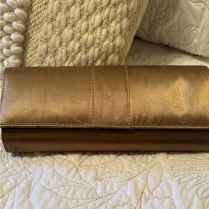 Lovely satin clutch ,  an be worn crossbody